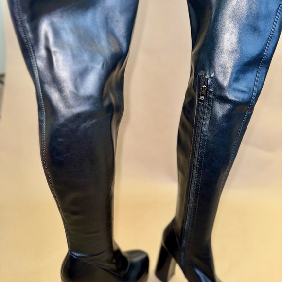 Simmi London - Black Over-the-Knee Boots - Picture 9 of 9